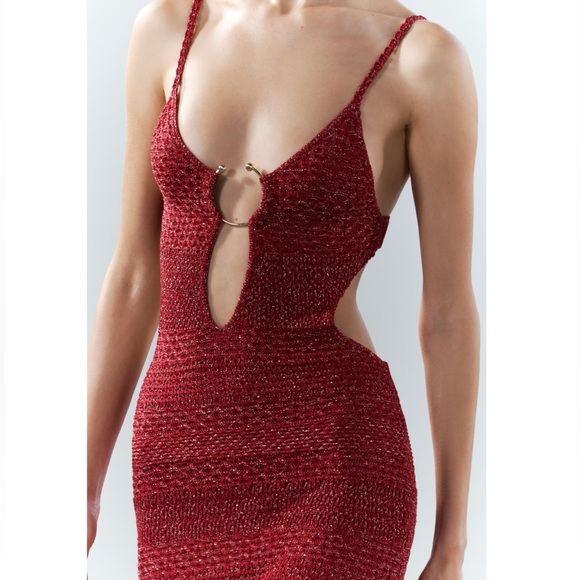 Zara BUCKLED CUT OUT KNIT DRESS - Picture 6 of 16